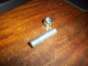TRIUMPH ORIGINAL UNIT 3TA 5TA T100 T100T CYLINDER BASE STUD 1958-67 70-3820 (T) - Picture 1 of 1