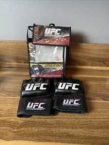 FORREST GRIFFIN SIGNED AUTO'D UFC OFFICIAL FIGHT GLOVES - Picture 1 of 6