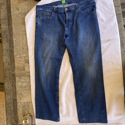 JEANS HUGO BOSS etiqueta verde elástica - Talla 38x32 en muy buena condición Foto 1 de 4