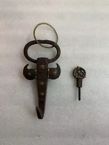 Padlock Metal Iron Vintage Scorpio Design Handmade Work Unique Lock With 1 key - Picture 1 of 10