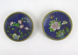 Two Saucers Cloisonne Vintage Chinese Blue With Blossom and Bottom Enamel CM15 - Picture 1 of 12