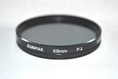 Sunpak 58 mm Polarizer Screw-In Filter Made in Japan (T-170) - Image 1 of 3