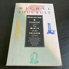 Michel Foucault - Discipline & Punish: Birth of the Prison  (Softcover)