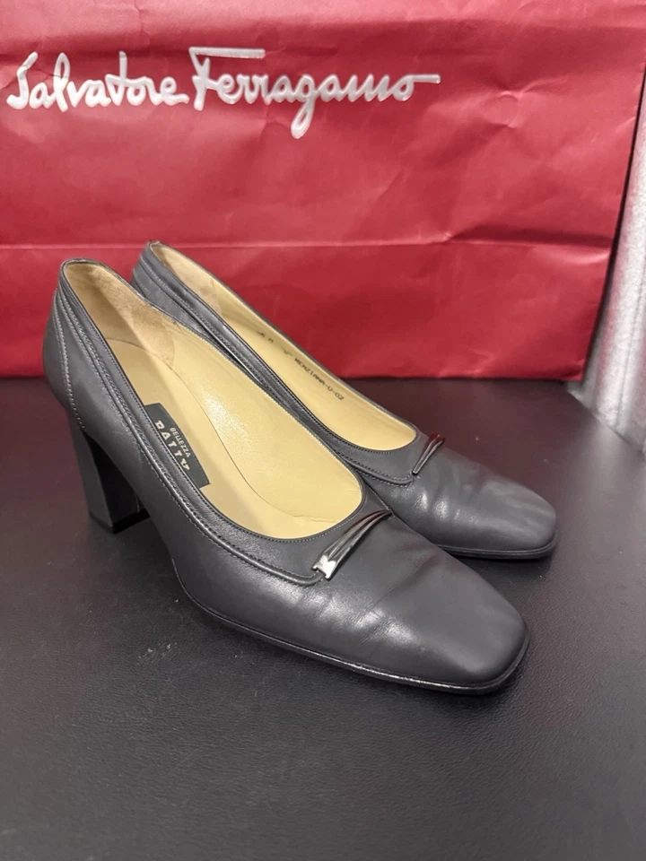 Zapatos de salón Bally para mujer 6 zapatos de tacón gris de cuero de EE. UU. Foto 1 de 4