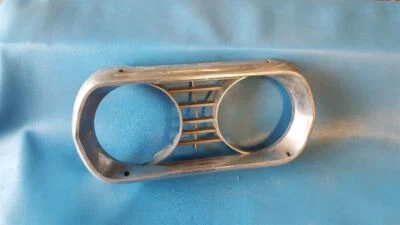 1963 BUICK ELECTRA/LESABRE/WILDCAT HEADLIGHT DOOR/BEZEL 22126 - Image 1 of 2