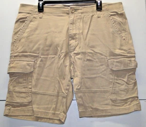Denali Khaki Cargo Shorts - Men's 36 - Preworn - Picture 1 of 12
