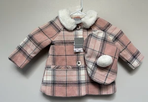Neu mit Etikett Tahari Kleinkind Mädchen rosa karierter Mantel mit Beanie Mütze gefüttert Kunstfell 12 Monate - Bild 1 von 11