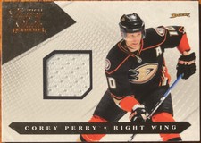 2010-11 Panini Luxury Suite Jersey Corey Perry #2 Anaheim Ducks #’d 471/599
