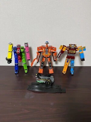 Juego Power Rangers ToQger Ressha DX ToQ-Oh Diesel-Oh Build Dai-oh Foto 1 de 4