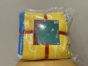 LEGO Fleece Blanket VIP Exclusive Promotion 5007622 Brand New Sealed In Orig Pkg - Picture 1 of 2