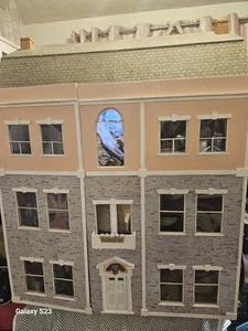 very large georgian dolls house - Picture 1 of 8