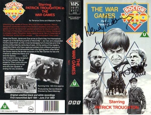 Doctor Who: The War Games (Part 1) VHS Cover Signed by PADBURY & HINES - Imagen 1 de 1
