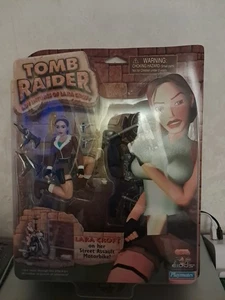 Lara Croft Tomb Raider Figure - Picture 1 of 2