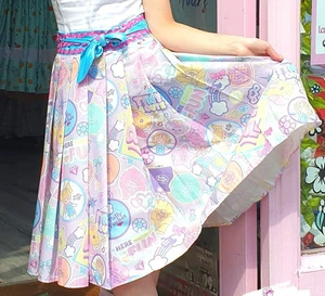 Unica gonna vintage Polly Pocket Berrie stampa swing taglia M nuova con etichetta - Foto 1 di 9