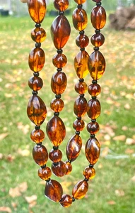 Collar Vintage 42" Imitación Ámbar Lucita Y Pequeño Cuentas Negro B010 - Imagen 1 de 4