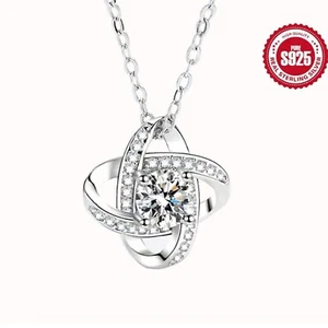 Collar colgante de plata de ley 925 con colgante de moda de diseño elegante Love Knot - Imagen 1 de 14