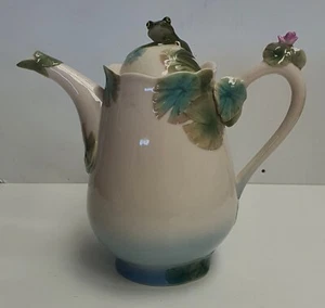 Franz Porcelain Collection Amphibia Fro Porcelain Teapot FZ00176 2002-04 Retired - Bild 1 von 11