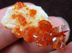 12g Vanadinite minerals dispay specimens from Morocco! - Picture 1 of 8