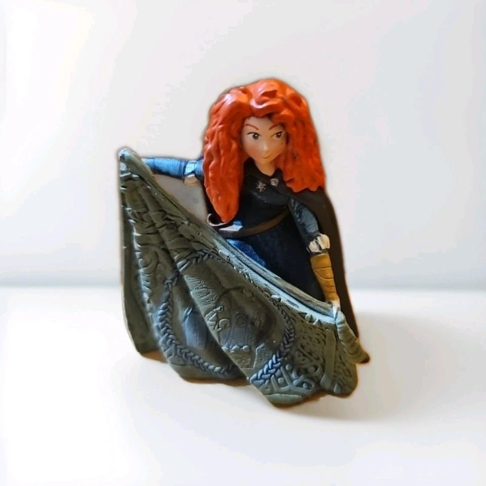 Princesa Mérida Brave Disney Pixar 2020 Mattel figura de juguete decoración adorno de pastel Foto 1 de 3