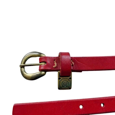 Cinturón Vintage Etienne AIGNER Rojo Ajustado Cuero Logo Dorado Latón Rockabilly Foto 1 de 4