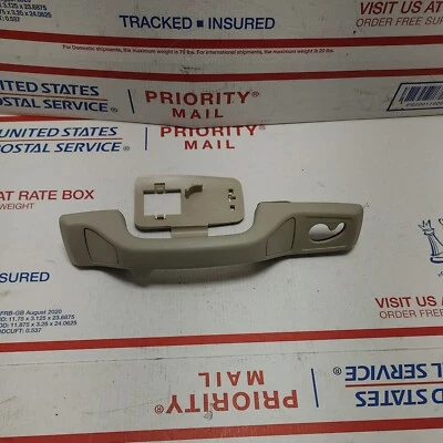 2003 - 2014 VOLVO XC90 ЗАДНИЙ ПРАВЫЙ ВЕРХНИЙ КРЫША ЗАХВАТ РУЧКИ OEM И КРОНШТЕЙН - Изображение 1 из 4