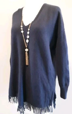 Suéter LILLY PULITZER-Alessandra Cachemira Azul Marino Cuello en V Flecos Túnica Talla XS/S Foto 1 de 4