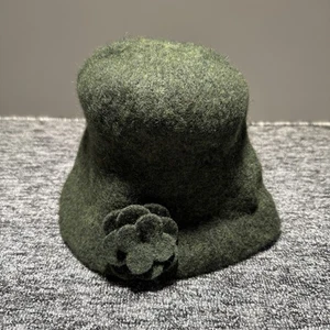Barbour Cloche Mütze Small Medium Forest Green 100% Lammwolle Strick Blume - Bild 1 von 6