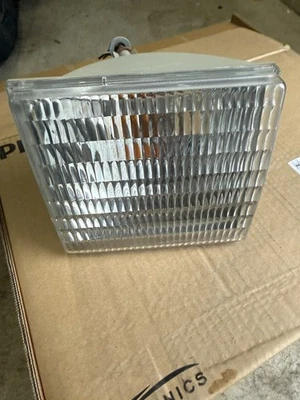 90-94 LINCOLN TOWN CAR INTERMITENTE INTERIOR DERECHO INTERMITENTE LUZ USADA LADO DEL PASAJERO  Foto 1 de 4