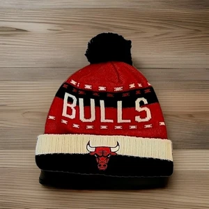 Adidas Chicago Bulls NBA Windy City Unisex Pom Winter Beanie Hat Stocking Hat - Picture 1 of 5