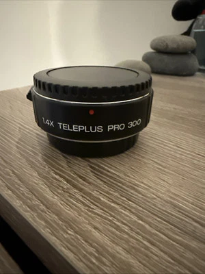 KENKO C-AF 1.4X TELEPLUS PRO 300 Teleconverter Lens Canon EF Mount - Image 1 of 4