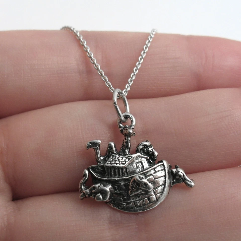 925 Sterling Silver Noah's Ark Charm with Necklace - Image 1 of 1