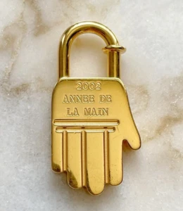 Hermes Key Ring  Cadena Charm Gold  2002 ANNEE DE LA MAIN - Picture 1 of 7
