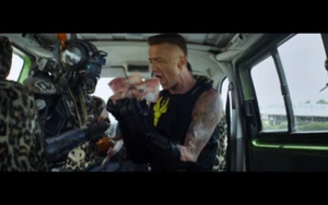 Chappie - South African 100 and 200 Rand Prop Set - Bild 1 von 9