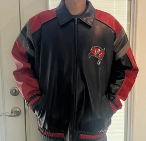 Chaqueta de cuero sintético NFL Florida Buccaneers 2X 🔥 COMO NUEVA 🔥  - Imagen 1 de 13