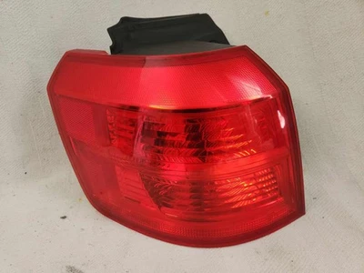 2013 GMC Terrain SLE driver's side quarter panel tail light; 20914386 - Изображение 1 из 4