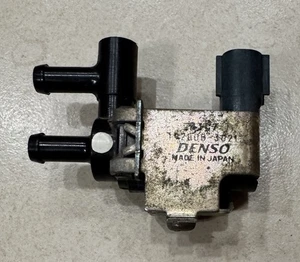 Electroválvula de vacío 95 a 02 Mazda Millenia S 2,3 L B3C7-18-741 OEM - Imagen 1 de 6