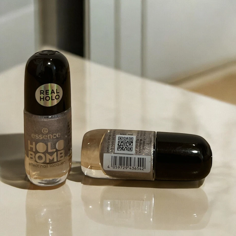 2xEssence HOLO BOMB Effekt Nagellack 05 Holo Me Tight Glitter Silber Disco Fever - Bild 1 von 1