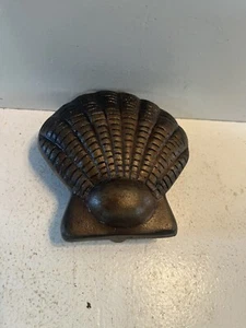 - cast iron bronze looking scallop shaped door knocker nautical boating ocean - Picture 1 of 5