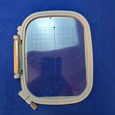 Genuine Bernina Medium Embroidery Hoop 4" X 5"   165 170 180 165E 170E - Image 1 of 3