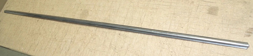 Ford Fairlane 500 1963 cupé techo rígido Sdn Wgn nuevo de stock guardabarros delantero moldura inferior Foto 1 de 4