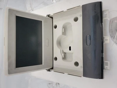 Pantalla de infoentretenimiento usada se adapta a: Chrysler Town & Country 2008 pantalla de visualización ente Foto 1 de 4