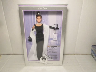 DESAYUNO BARBIE AUDREY HEPURN EN TIFFANY'S CON FECHA 1998 SIN USAR ¡SIN USAR, EN CAJA ORIGINAL SOLO $59!! Foto 1 de 4