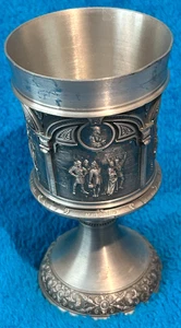 Antico calice vintage SKS 95% ZINN tedesco 5,5" peltro 4 scene diverse - Foto 1 di 9