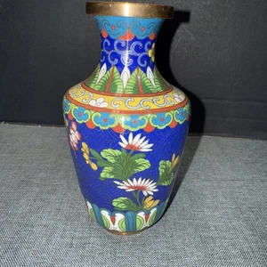 antique cloisonne vase blues, and red hues in the flowers 6.5” - Picture 1 of 4