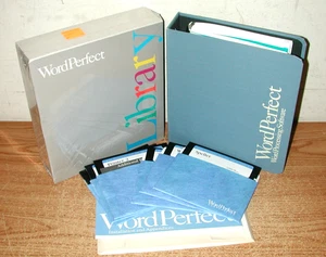 LOTE WORDPERFECT VINTAGE AÑOS 80: CARPETA DE SOFTWARE DE BIBLIOTECA Y PROCESAMIENTO DE TEXTOS CON DISCOS - Imagen 1 de 13
