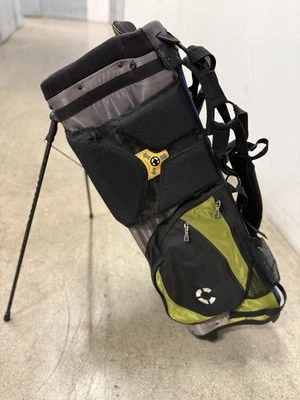 Bolsa de pie Callaway Golf Adrenaline - negra/verde, divisor de 5 vías Foto 1 de 4