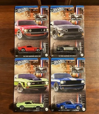 Hot Wheels Ford Mustangs 69 Boss 302/18 RTR Especificación 5/71 Mach 1/65 2+2 Fastback Foto 1 de 4