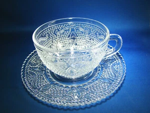Cup & Saucer Federal Glass Heritage Sandwich Tiara @25 - Picture 1 of 4