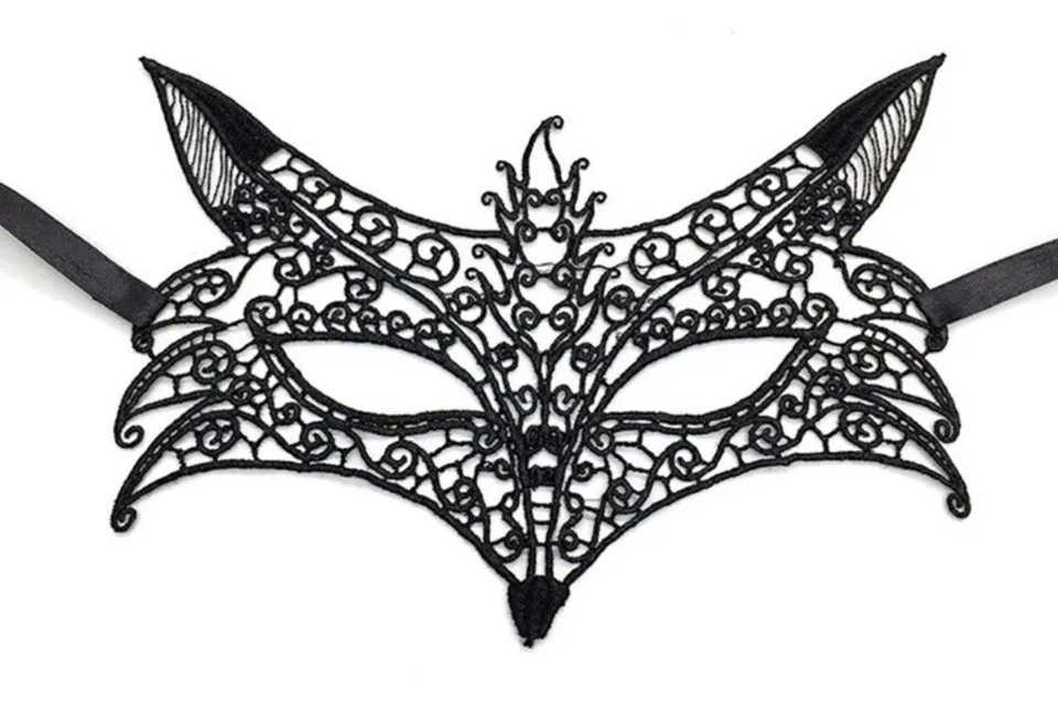New Lace Masquerade Venetian Eye mask - Image 1 of 1