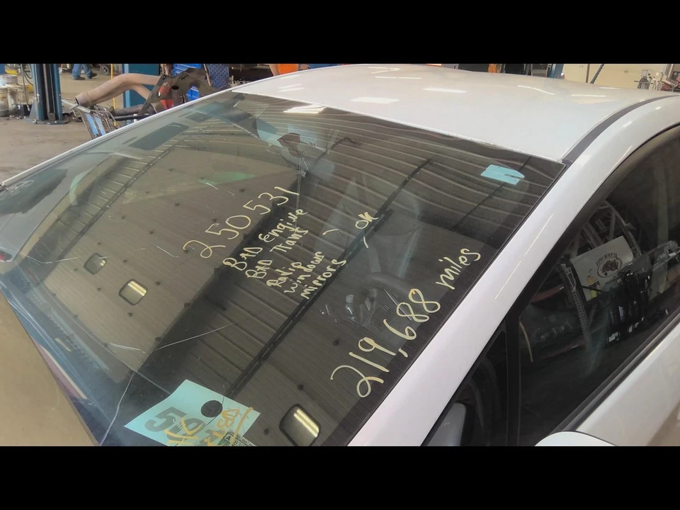 Used Front Right Door Window Regulator Front fits: 2013 Toyota Prius electric wi - Изображение 1 из 4